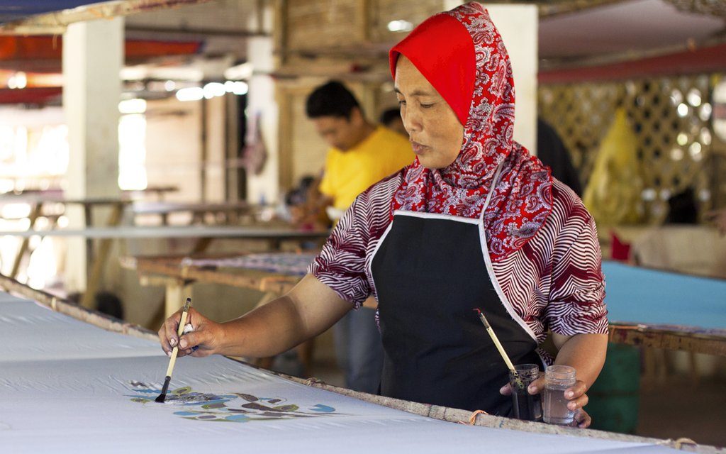 Manufacture of Malaysia batik fabrics